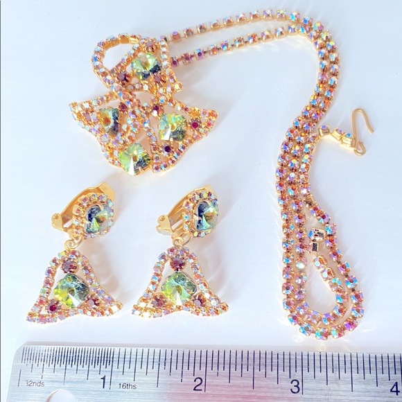 🔴 Vintage Rhinestone Necklace & Clip On Earrings - Picture 11 of 11